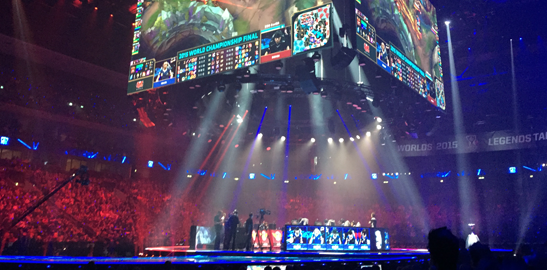 Bühnenbeleuchtung bei der Weltmeisterschaft der Games Convention